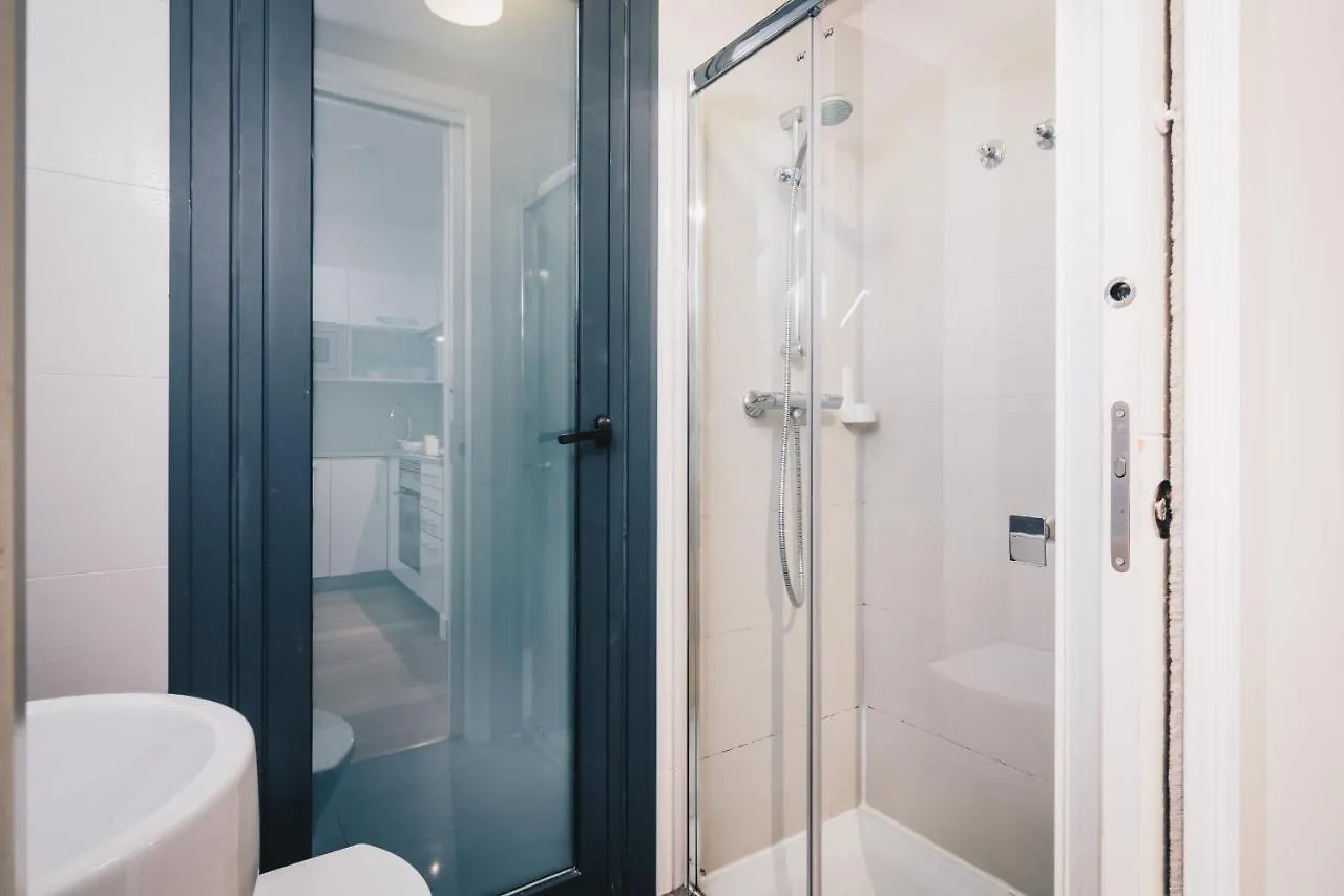 Domo By People Rentals San Sebastian 0*,